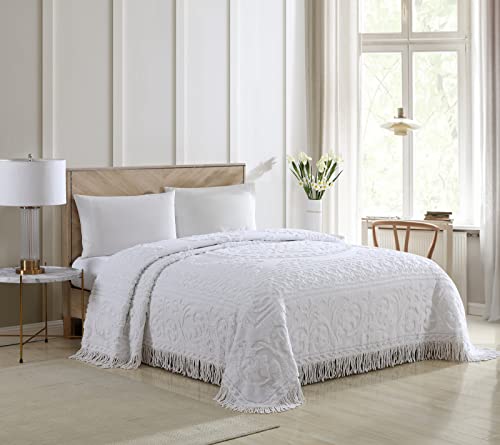 Medallion Chenille Bedspread, White