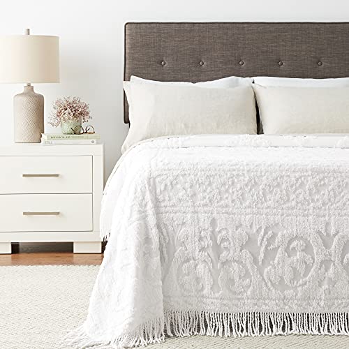 Medallion Chenille Bedspread, White